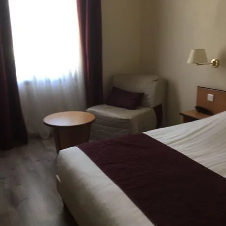 Le Clos De L'aube Rouge - Montpellier / Le Lez מלון 3*