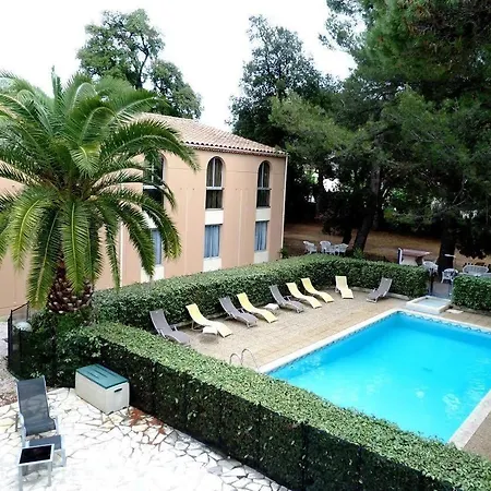 Le Clos De L'aube Rouge - Montpellier / Le Lez 3* קסטלנאו-לה-לז