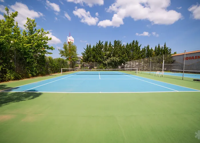 Le Clos De L'aube Rouge - Montpellier / Le Lez Hotel