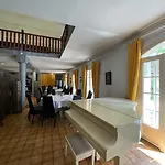 Le Clos De L'aube Rouge - Montpellier / Le Lez Hotel 3*