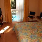 Le Clos De L'aube Rouge - Montpellier / Le Lez Hotel 3*