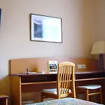 Le Clos De L'aube Rouge - Montpellier / Le Lez Hotel 3*