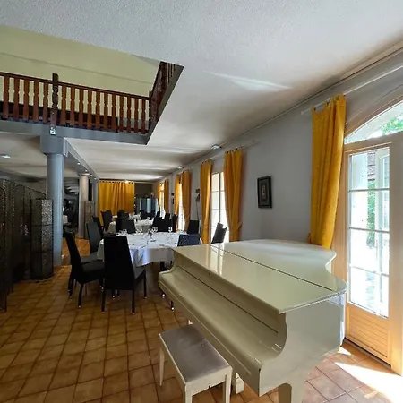 Le Clos De L'aube Rouge - Montpellier / Le Lez Hotel