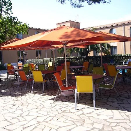 מלון Western Le Clos De L'aube Rouge 3*