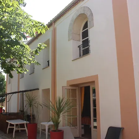 Western Le Clos De L'aube Rouge 3* קסטלנאו-לה-לז