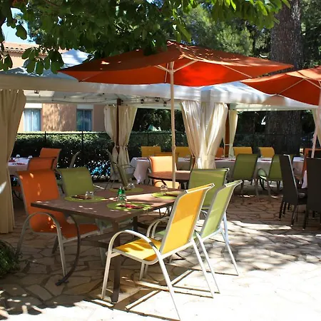 Best Western Le Clos De L'Aube Rouge Hotel