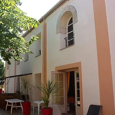Western Le Clos De L'aube Rouge Montpellier Est Castelnau-le-Lez