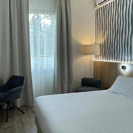 Western Le Clos De L'aube Rouge Montpellier Est 3* Castelnau-le-Lez