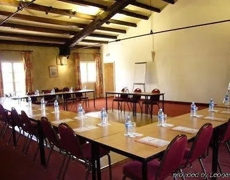 Le Clos De L'aube Rouge - Montpellier / Le Lez 3* Кастельно-ле-Лез