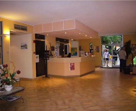 Western Le Clos De L'aube Rouge Montpellier Est 호텔