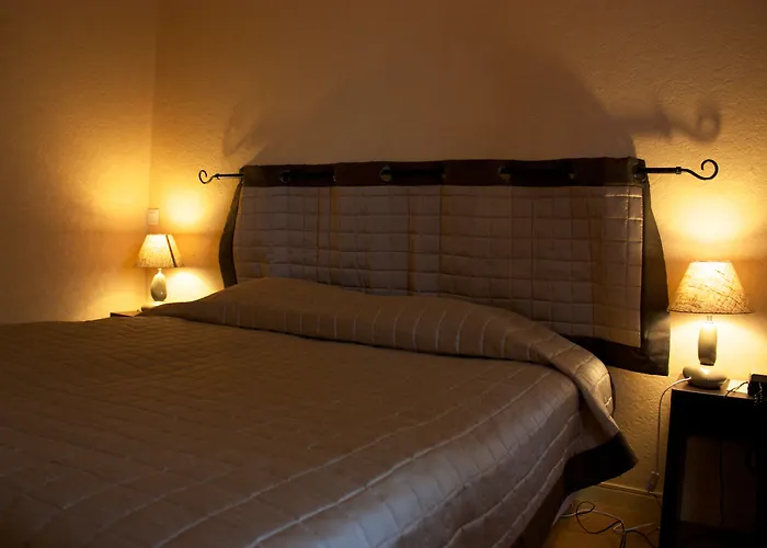 Le Clos De L'aube Rouge - Montpellier / Le Lez 호텔